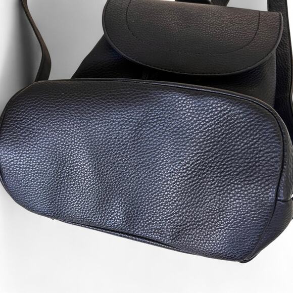 G.H. Bass & Co. Black Pebbled Leather Backpack Made in USA everyday essential - Picture 6 of 8